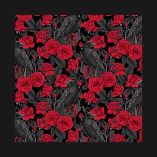 Ravens and red roses T-Shirt