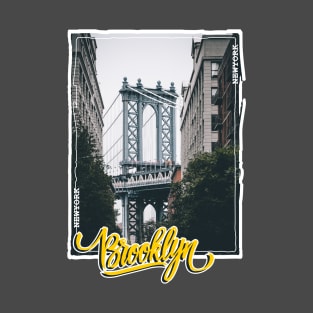 Brooklyn bridge / Typography (Cursive) T-Shirt