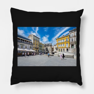 Pula Pillow