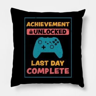 Happy Last Day of School For Teachers Students,Unlocked Vingtage Gaming Pillow