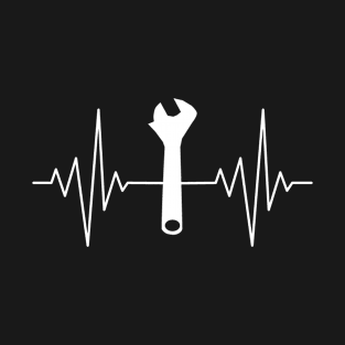 My Heart Beats For Wrenches Design T-Shirt