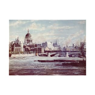 BLACKFRIERS BRIDGE, ST PAULS AND THE CITY OF LONDON T-Shirt