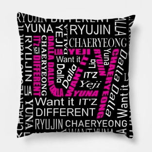 ITZY NAMES AND MUSIC COLLAGE PINK WHITE Pillow