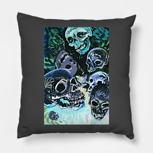 7 Skulls Pillow