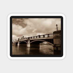 Bridge on river Thames in Windsor, UK Magnet