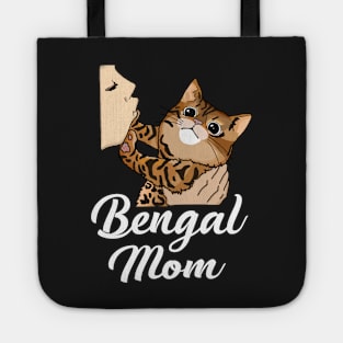 Bengal Cat Mom Cute Mother of Bengals T-Shirt For Bengal Moms and Dads Tote