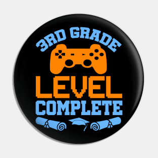 3rd Grade Level Complete Video Gamer T-Shirt Graduation Gift Pin
