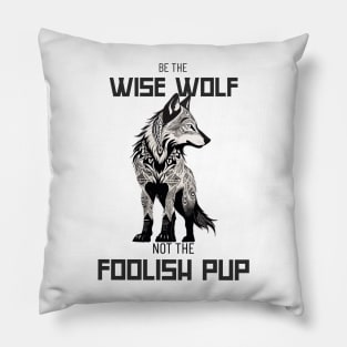 Wolf Howling T-shirt Pillow