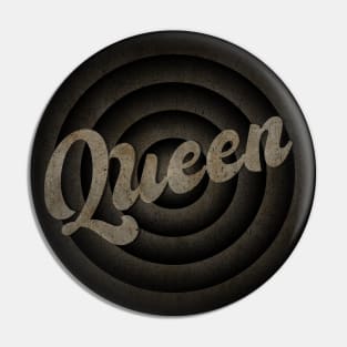 Queen - Vintage Aesthentic Pin