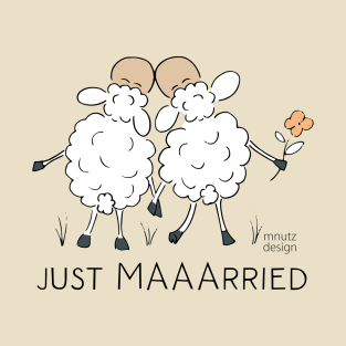 Sheep - wordplay - just married T-Shirt