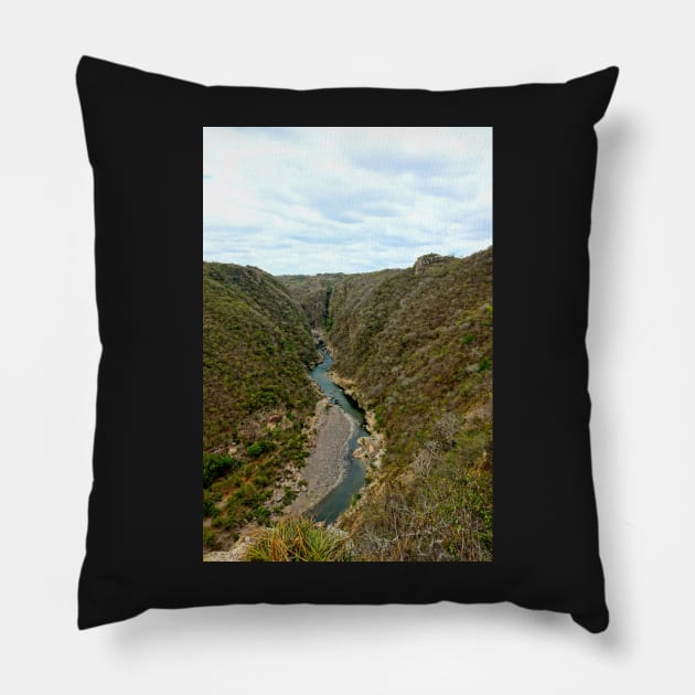 Nicaragua - Canyon de Somoto Pillow by franck380