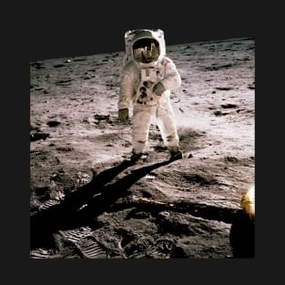 Astronaut Walking on the Lunar Surface Apollo Moon Landing T-Shirt