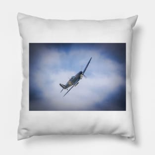 Out of the clouds Pillow