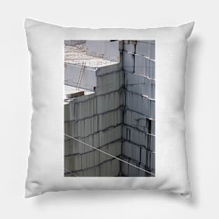 Granite quarry, USA (C023/3207) Pillow