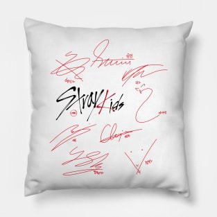 Design with the autographs of the stray kids group Pillow