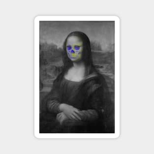 Monna Lisa Skull Interactive Yellow&Blue Filter T-Shirt By Red&Blue Magnet