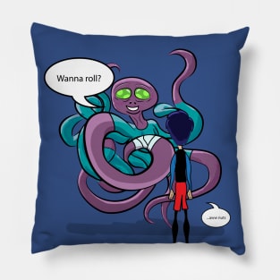 rolling with an alien ? Pillow