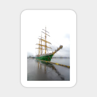 The Alexander von Humboldt II, Reykjavik Magnet