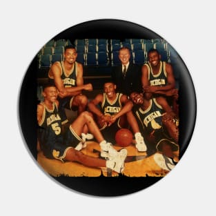 VINTAGE michigan  BASKETBALL 2 Pin