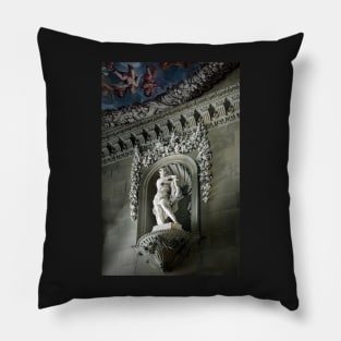 Chatsworth house-Statu 2 Pillow