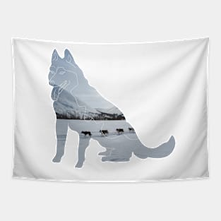 Huski dog in snow - dogsledging Tapestry