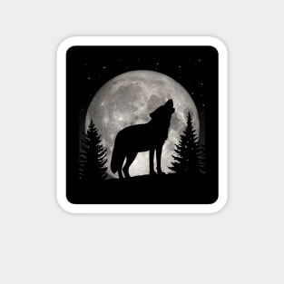 Howling Wolf wild animal in the forest Magnet