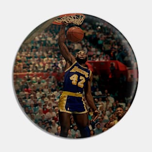 Dunk James Worthy Vintage #2 Pin