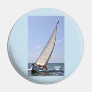 Sailing Away 01 Pin