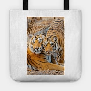 Mother tigress and Cub Tote