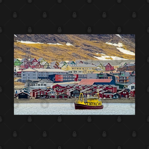 Longyearbyen Town Arctic Svalbard by MartynUK