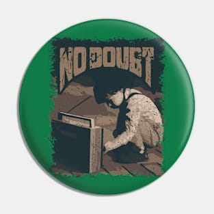 No Doubt Vintage Radio Pin