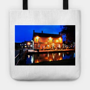 Kingsbridge Inn Bourton on the Water Cotswolds Tote