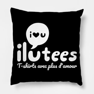 Ilutees : t-shirt avec plus d'amour Pillow