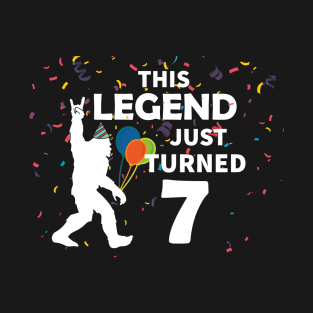 This legend just turned 7 a great birthday gift idea T-Shirt