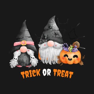 Trick or Treat Halloween! Cute Gnomes Halloween Pumpkin Spooky Season Autumn Vibes Halloween Thanksgiving and Fall Color Lovers T-Shirt