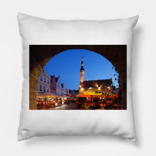 Town Hall on Market Square, Historic Houses, Archway, Lower Town, Old Town , at dusk, Tallinn, Estonia, Europe Pillow