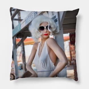 US Mannequin 121a Pillow