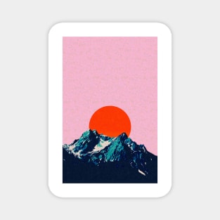 Mountain sunset Magnet