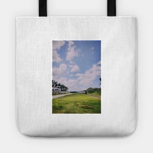 PERFECT LANDSCAPE Tote