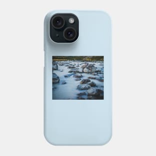 relaxing your eyes Phone Case