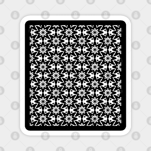 Black and white pattern Magnet by Spinkly