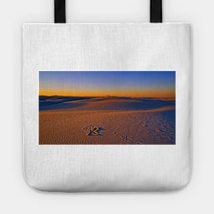 Fading Light at White Sands Tote