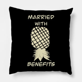 Elegant yet simple pineapple - Married witth benefits Pillow