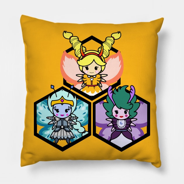 QUEENS OF MEWNI Pillow by wss3