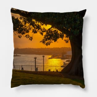 Sunset on Sydney Harbour, Observatory Hill Park, Sydney, NSW, Australia Pillow