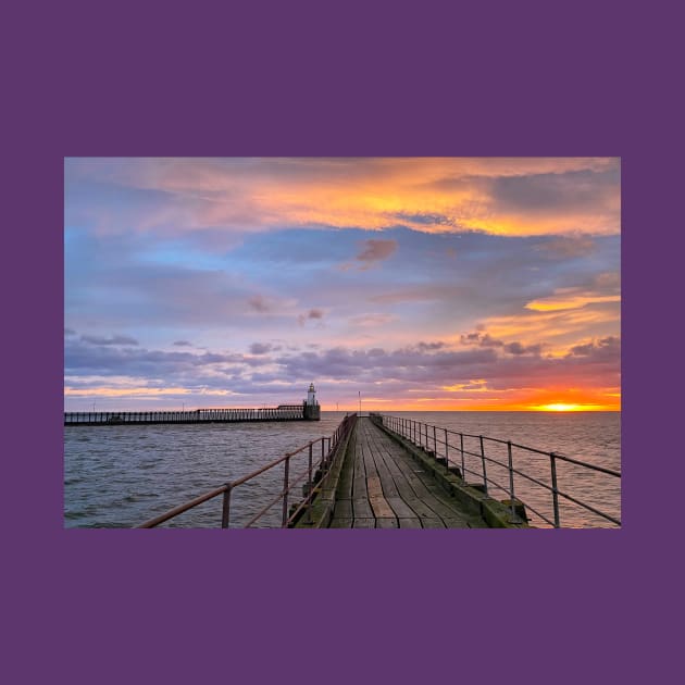 January sunrise at the mouth of the River Blyth by Violaman