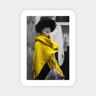 Mannequin in Yellow Magnet