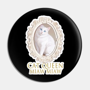 Cat queen Pin