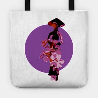 Vietnamese Woman in Traditional Ao Dai Tote