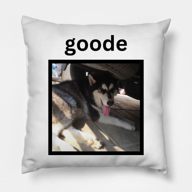 Cute Husky Dog Tongue Out Smiling Simple Goode Pillow by efgio